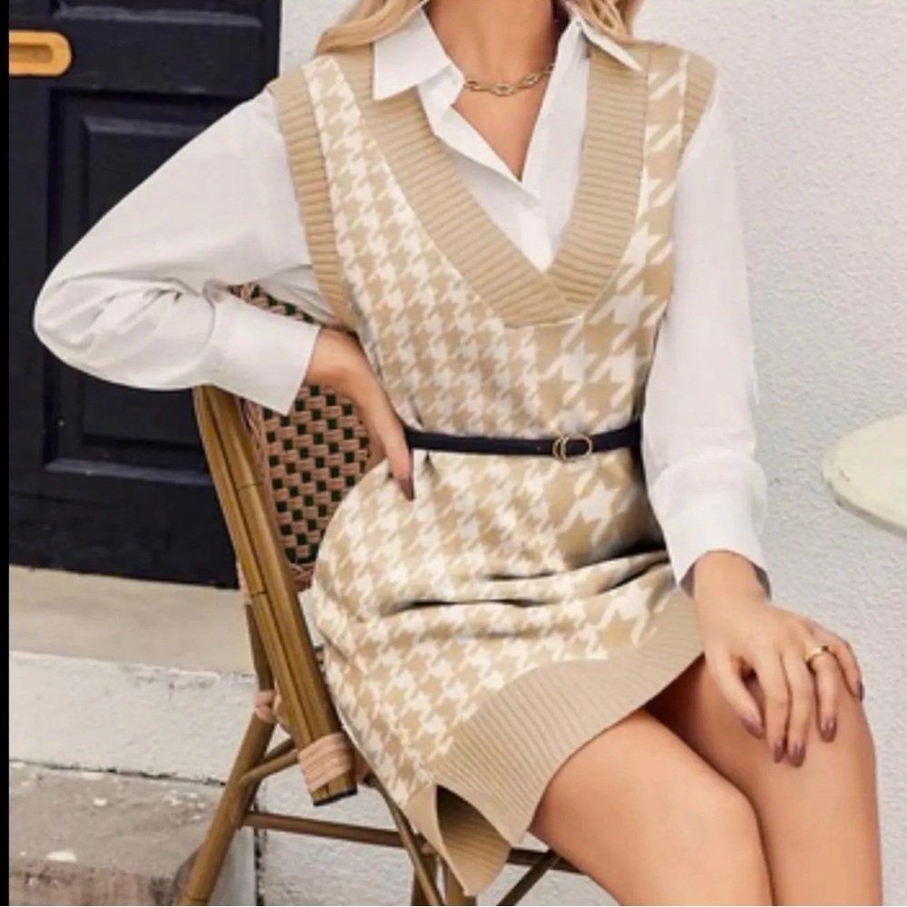 Abercrombie & Fitch Beige White Knit Vest houndstooth sweater size L